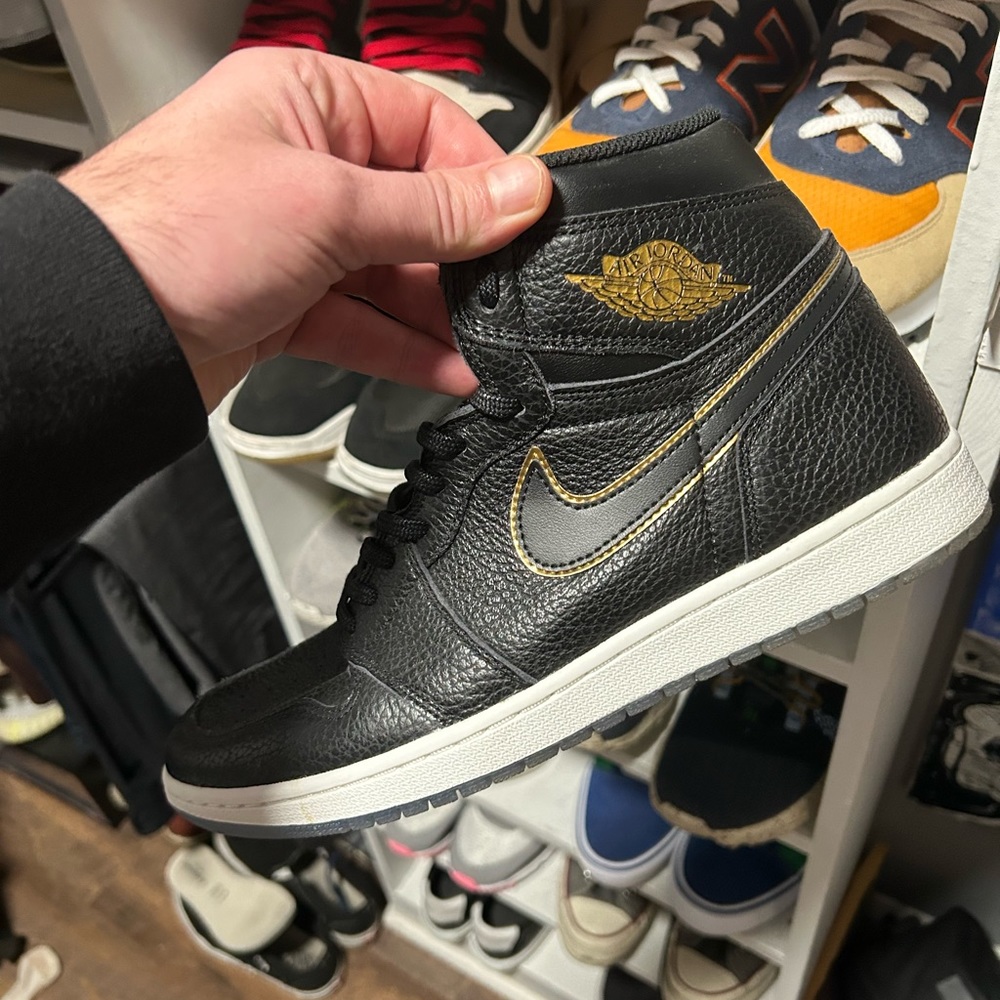 Air Jordan 1 Retro High (City of Flight)